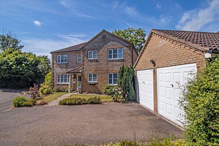 5 Bedroom Detached House For Sale In Badger Copse, Henfield, BN5