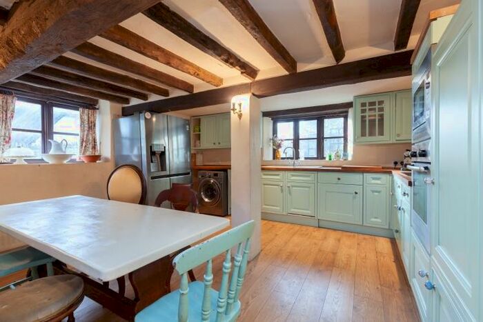 3 Bedroom Cottage To Rent In Kennington Road, Kennington, OX1