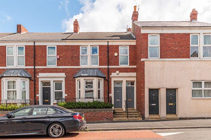 5 Bedroom Flat For Sale In Rawling Road, Gateshead, Tyne And Wear, NE8