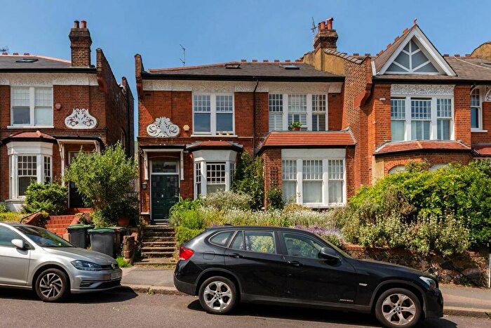 2 Bedroom Flat To Rent In Dukes Avenue, Muswell Hill, N10