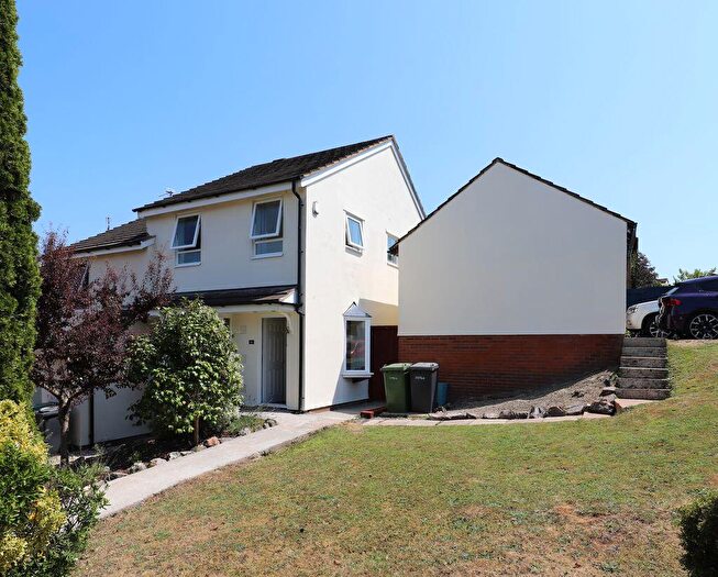 3 Bedroom End Of Terrace House To Rent In Elliott Close, Exeter, EX4