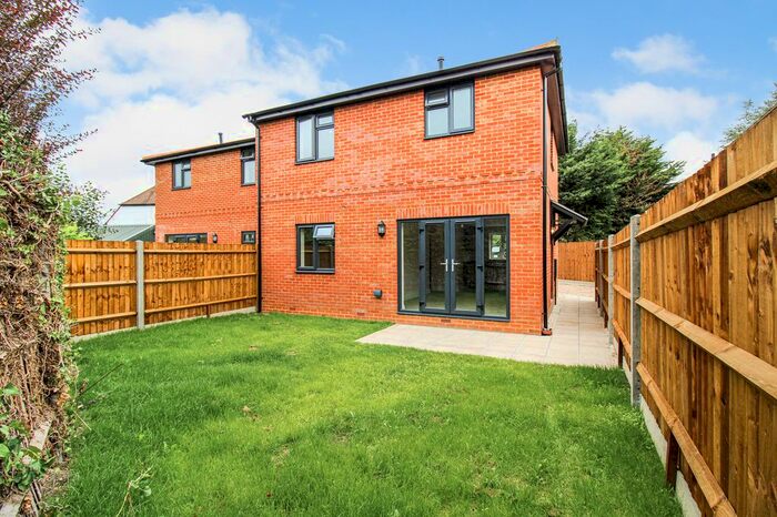 1 Bedroom Maisonette To Rent In Ash Street, Ash, Hampshire, GU12