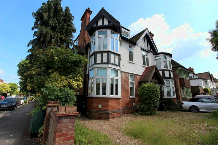 2 Bedroom Flat To Rent In The Drive, London E4