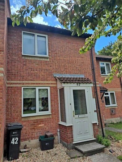 2 Bedroom Terraced House To Rent In Springley Road, Bridgwater, TA6