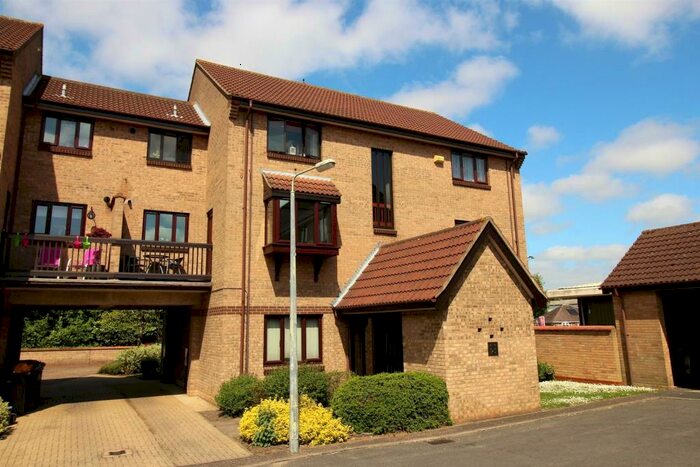 2 Bedroom Apartment To Rent In Dalrymple Way, Norwich, NR6