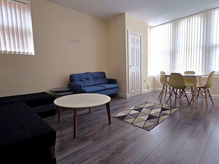 Studio To Rent In Harehills Lane, Leeds, LS8