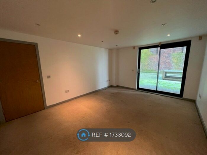 2 Bedroom Flat To Rent In Cornhill, Liverpool, L1