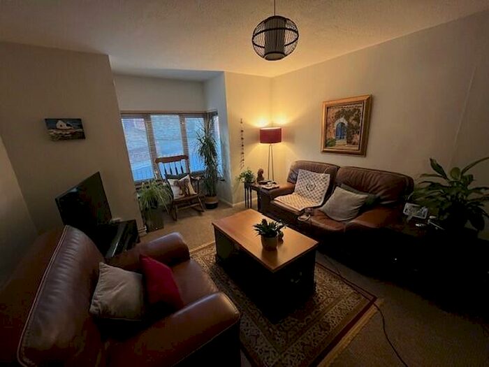 1 Bedroom Apartment To Rent In Constitution Hill, Chatham, ME5