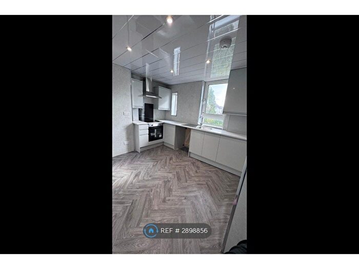 3 Bedroom Flat To Rent In Loch Road, Chapelhall, Airdrie, ML6