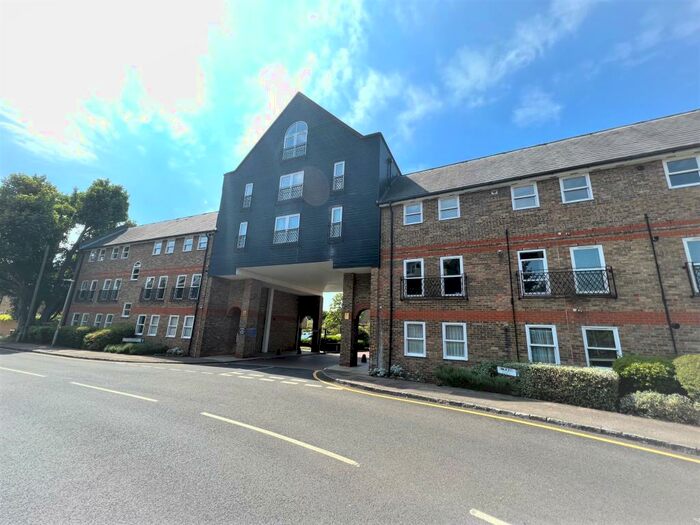 2 Bedroom Apartment To Rent In Station Road, Ware, SG12