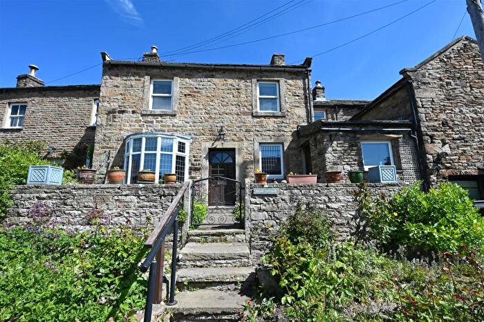 3 Bedroom Character Property For Sale In Gunnerside, Richmond, DL11