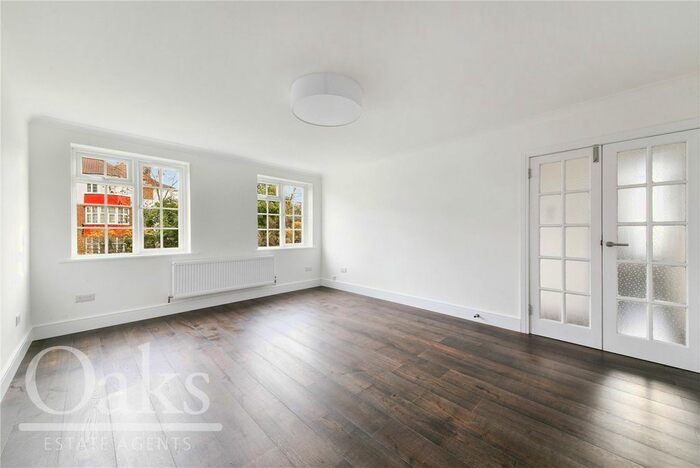 2 Bedroom Flat To Rent In Addiscombe Road, Croydon, CR0