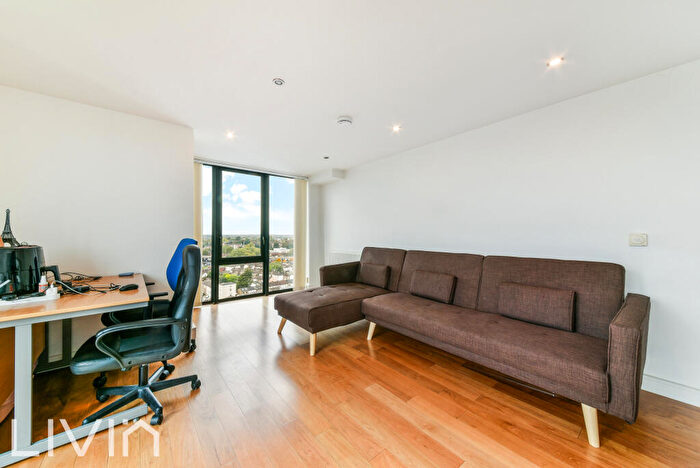 1 Bedroom Flat For Sale In Flat, Centrillion Point, Masons Avenue, Croydon, Surrey, CR0