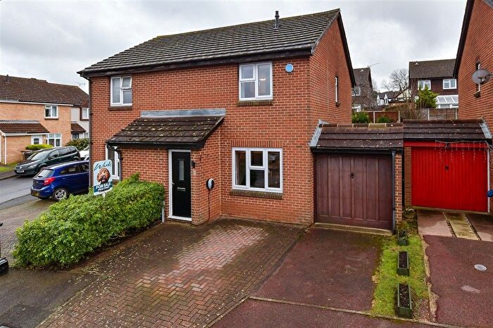 3 Bedroom Semi Detached House For Sale In Redsells Close, Downswood, Maidstone, Kent, ME15