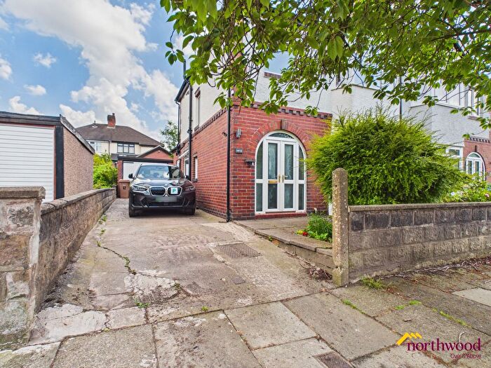 3 Bedroom Semi-Detached House For Sale In Osbourne Road, Hartshill, Hartshill, ST4