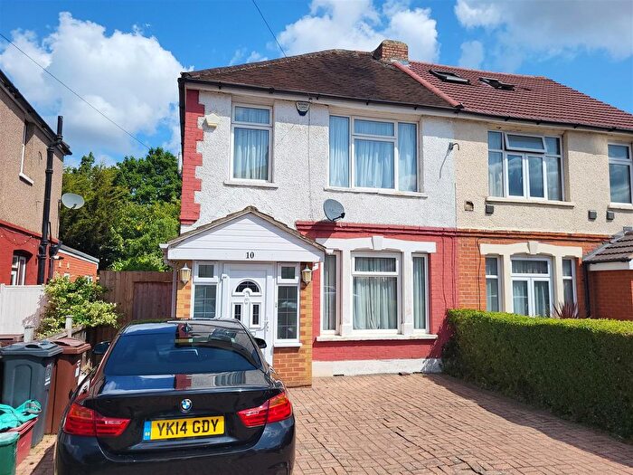 3 Bedroom Semi-Detached House To Rent In Maswell Park Road, Hounslow, TW3
