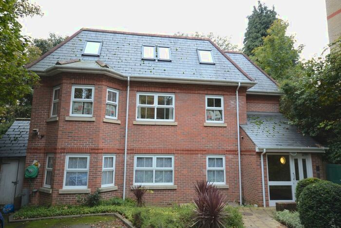 2 Bedroom Flat To Rent In Southcote Road, Reading, RG30