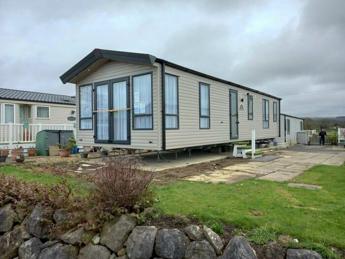 2 Bedroom Lodge For Sale In Garstang, Lancashire, PR3