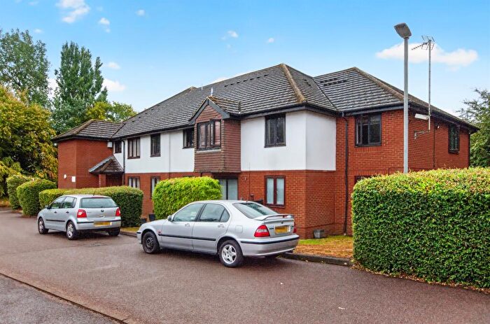 1 Bedroom Flat For Sale In Hill End Lane, St. Albans, AL4