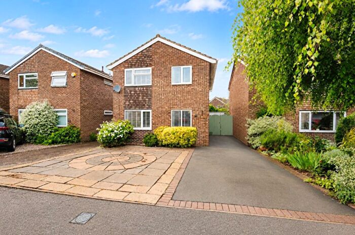 4 Bedroom Detached House For Sale In Ruskin Close, Hillside, Rugby, CV22