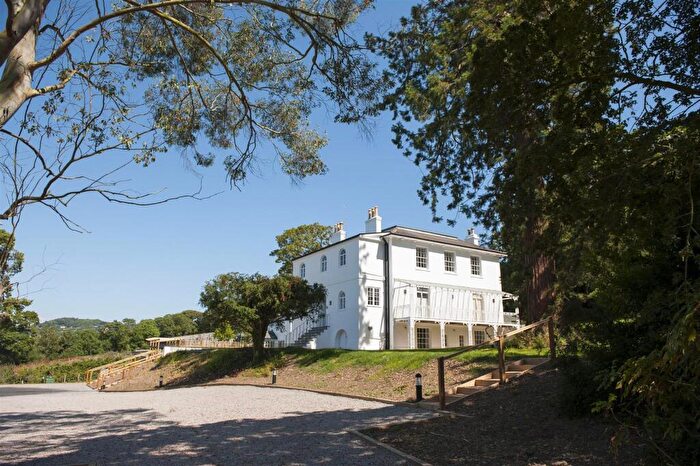 2 Bedroom Apartment For Sale In Charmouth, DT6