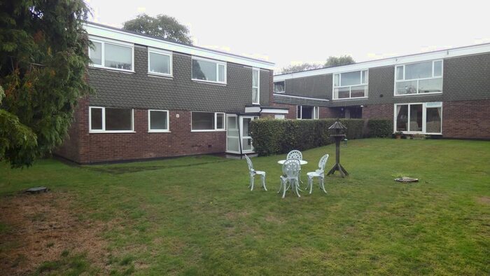 2 Bedroom Flat To Rent In Pinfold Hill, Shenstone, Lichfield, WS14