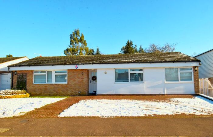 3 Bedroom Bungalow For Sale In Bessels Way, Sevenoaks, TN13