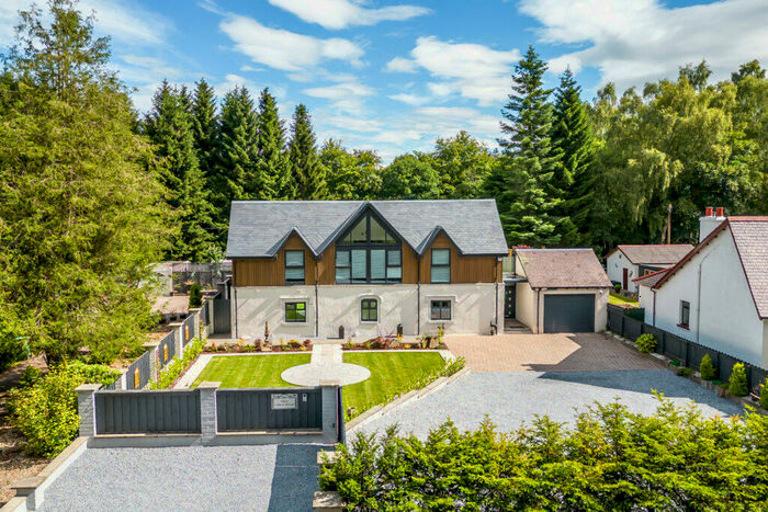 5 Bedroom Detached House For Sale In The Coach House, DD2