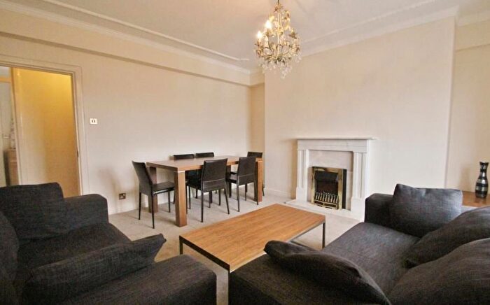 3 Bedroom Flat To Rent In Portman Square, Marylebone, London, W1H