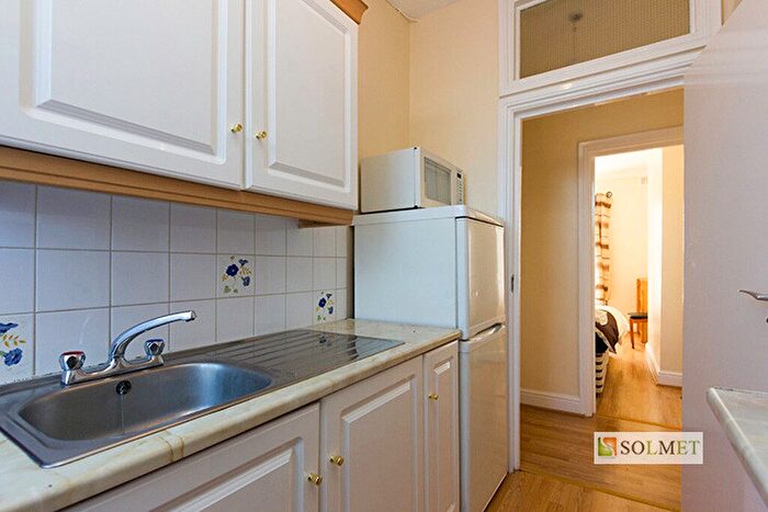 Studio To Rent In Harrow Road, Queens Park, London, W10