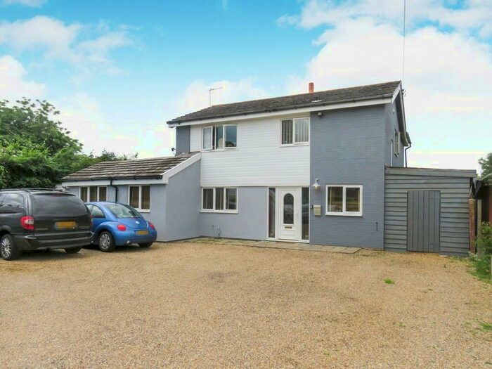 4 Bedroom Detached House For Sale In Heywood Road, Diss, IP22