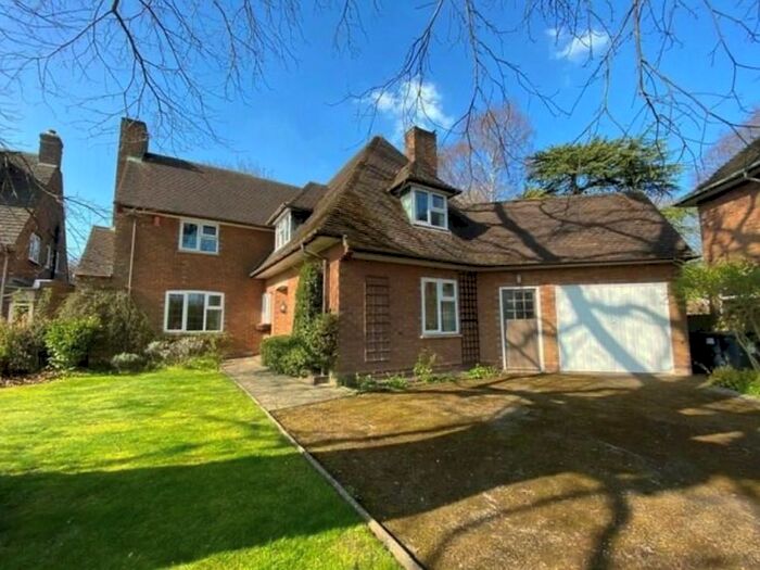 3 Bedroom Property To Rent In Boultbee Road, Sutton Coldfield, B72