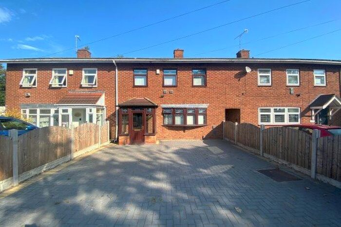 3 Bedroom Property To Rent In Meadway, Birmingham, B33