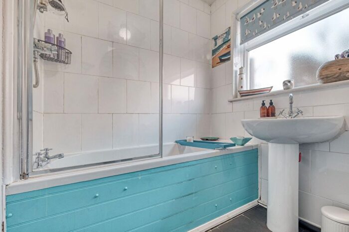 2 Bedroom Semi-Detached House For Sale In Lilley Lane, West Heath, Birmingham, B31