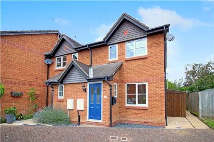 2 Bedroom End Of Terrace House To Rent In Acer Drive, Woking, Surrey, GU24