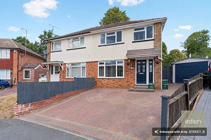 3 Bedroom Semi Detached House For Sale In Cobdown Close, Ditton, ME20