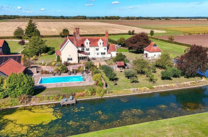 5 Bedroom Farm House For Sale In Great Barton, Bury St. Edmunds, Suffolk., IP31