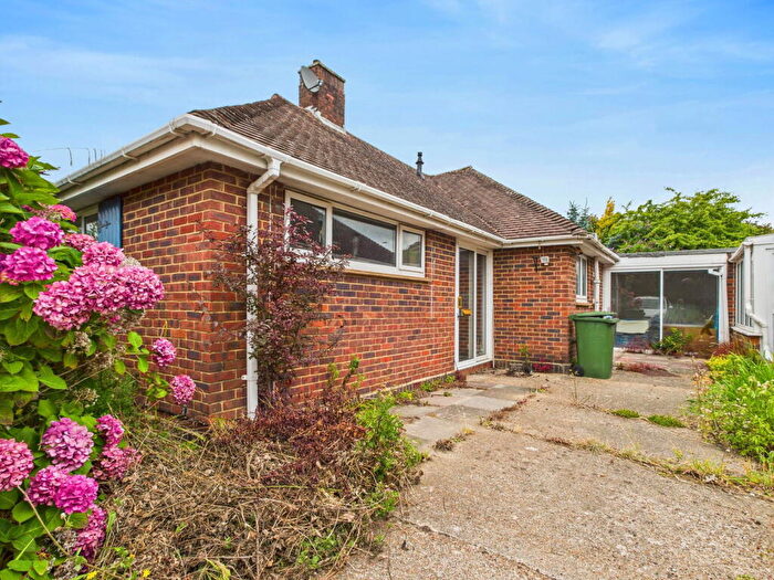 2 Bedroom Detached Bungalow For Sale In Findon Road, Findon Valley, Worthing, BN14