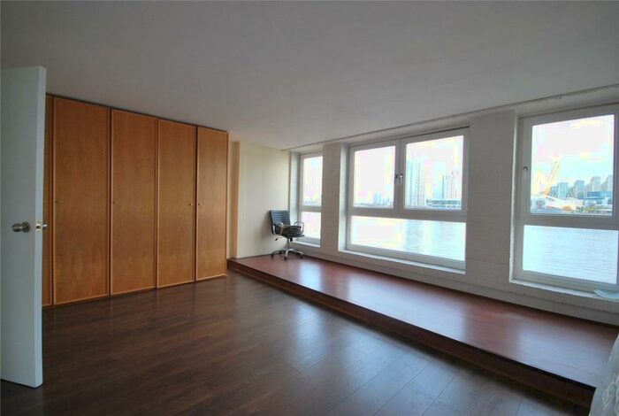 4 Bedroom Flat To Rent In Coldharbour, London, E14