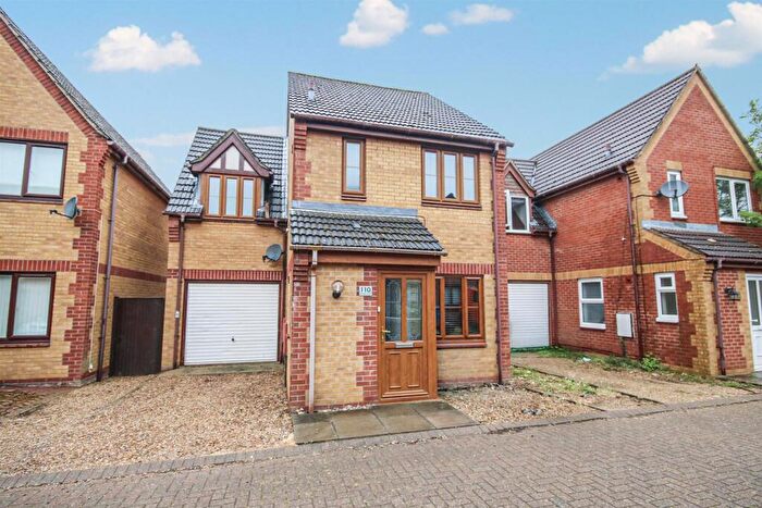 4 Bedroom Detached House For Sale In Baxter Court, Norwich, NR3