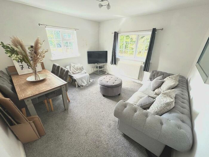 2 Bedroom Apartment To Rent In School Lane, Northwich, CW8