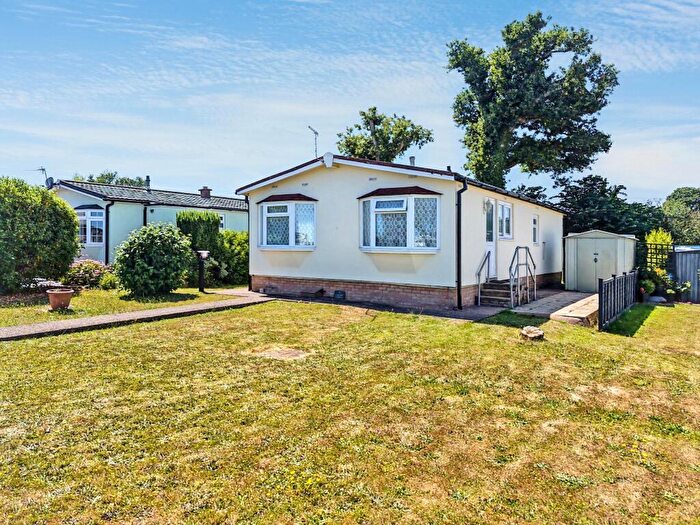 2 Bedroom Park Home For Sale In Cat & Fiddle Park, Clyst St Mary, Exeter, EX5