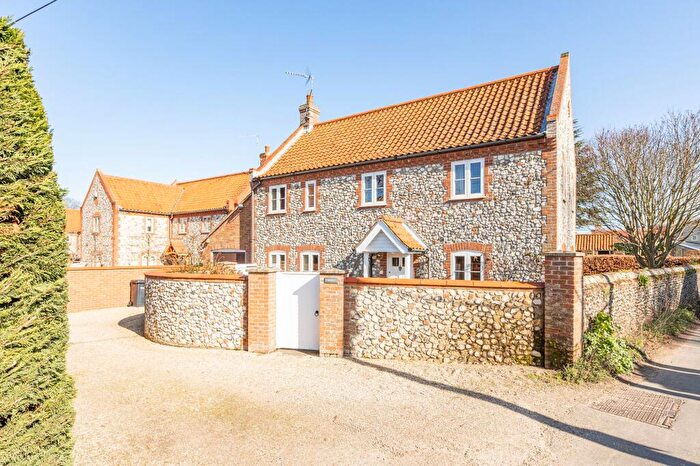 4 Bedroom Detached House For Sale In Privacy And Practicality In The Heart Of Burnham Market, PE31