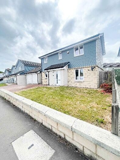 3 Bedroom Semi-Detached House To Rent In Glamis Road, City Centre, Dundee, DD3