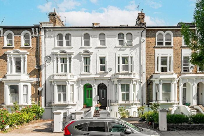4 Bedroom Maisonette For Sale In Tufnell Park Road, Tufnell Park, N7