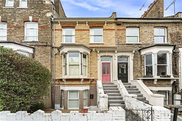 1 Bedroom Flat For Sale In Sandringham Road, London, E8