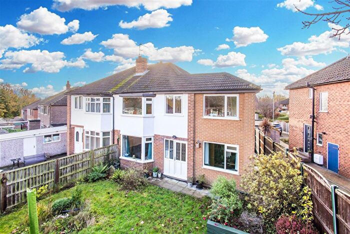 4 Bedroom Semi Detached House For Sale In Lynwood Crescent, Woodlesford, Leeds, LS26