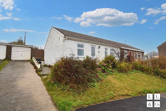 2 Bedroom Bungalow To Rent In Conway Road, Falmouth, TR11