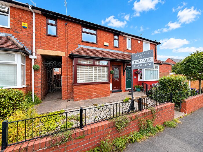 3 Bedroom Terraced House For Sale In Dysart Street, Ashton-Under-Lyne, OL6