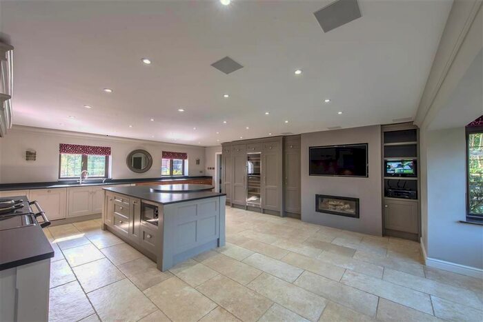 6 Bedroom Detached House To Rent In Teston Road, Offham, West Malling, ME19
